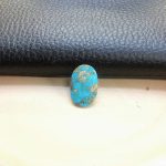 سنگ فیروزه سبز و آبی رگه طلائی