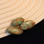 سنگ فیروزه سبز رگه طلائی سنگ فیروزه سبز رگه طلائی