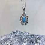 پلاک فیروزه آبی شجر عنکبوتی نقره عیار 925 پلاک فیروزه آبی شجر عنکبوتی نقره عیار 925