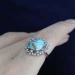 انگشتر زنانه سنگ فیروزه اصل طرح گل زیبا انگشتر زنانه سنگ فیروزه اصل طرح گل زیبا